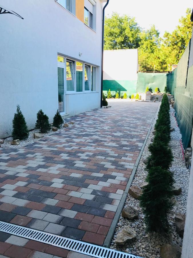 Mira Apartman Debrecen Exterior foto