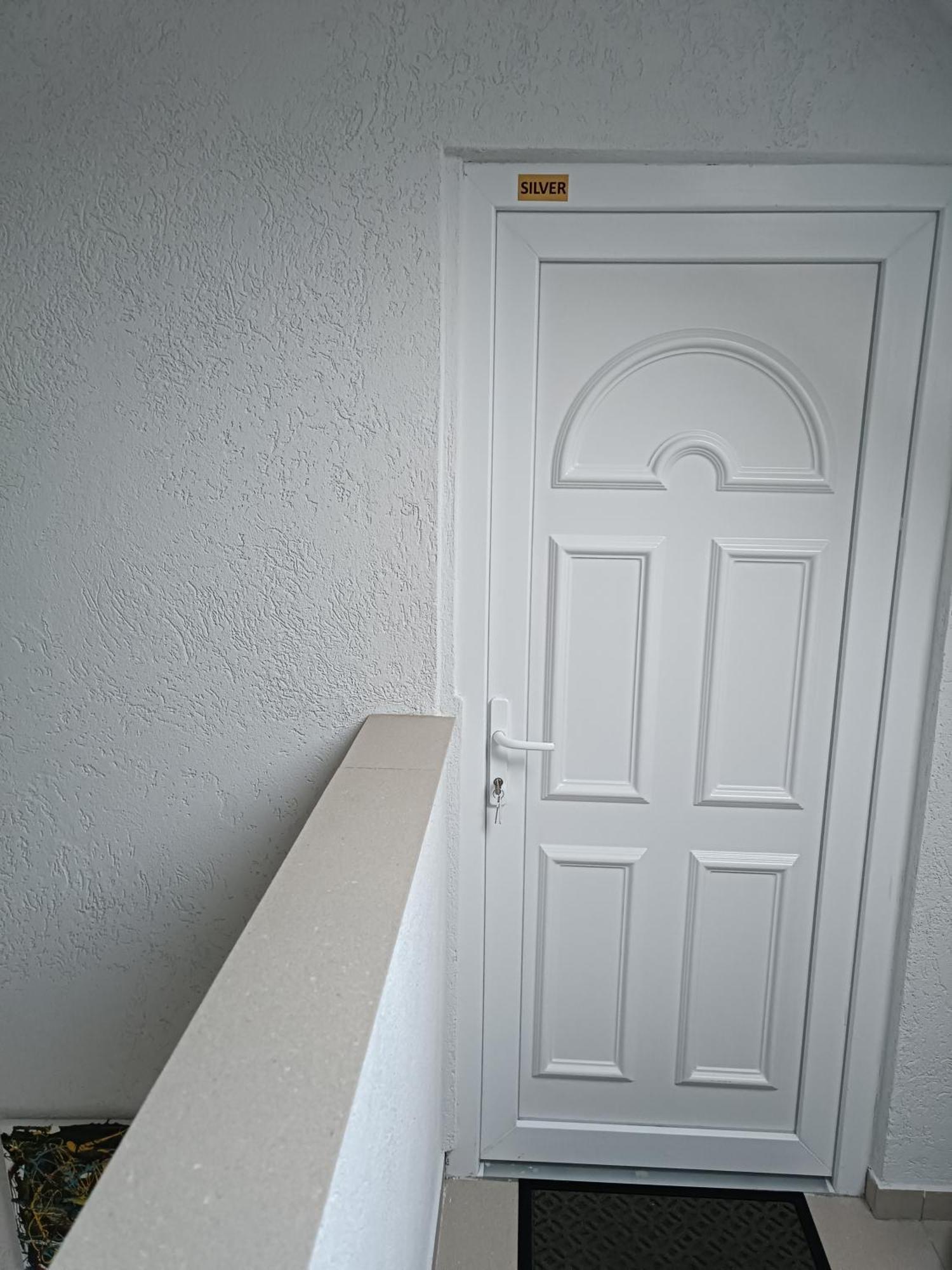 Mira Apartman Debrecen Exterior foto